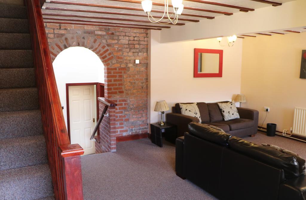 Bank Top Farm Cottages Stoke-on-Trent Экстерьер фото